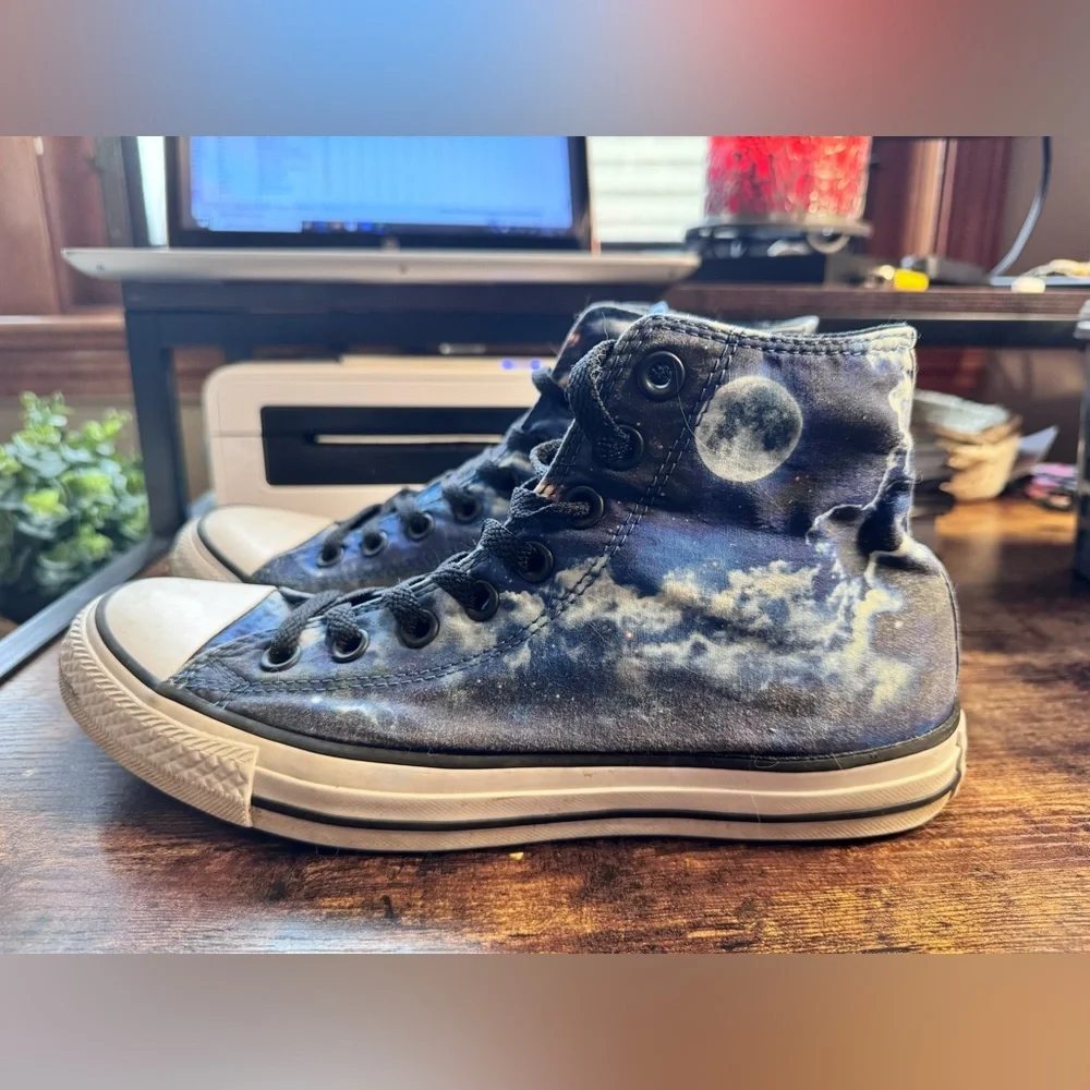 Converse Chuck Taylor All Star Hi Moon & Sky Sneaker Size 7M/9w - Picture 3 of 10